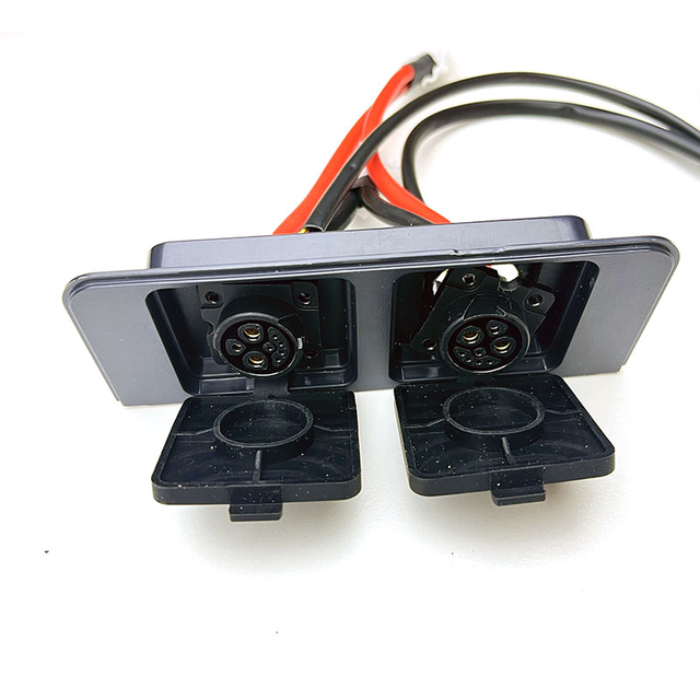 M23 female with base